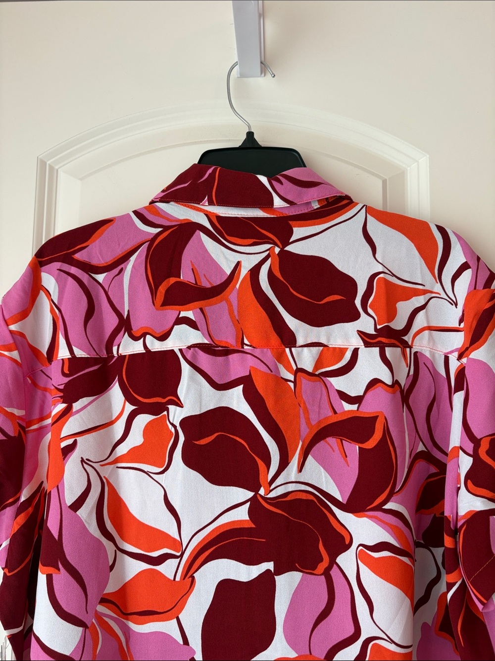 Jolie & Joy (Ashley Stewart) Floral Multicolored Short-Sleeve Button-Down Shirt - Picture 7 of 13